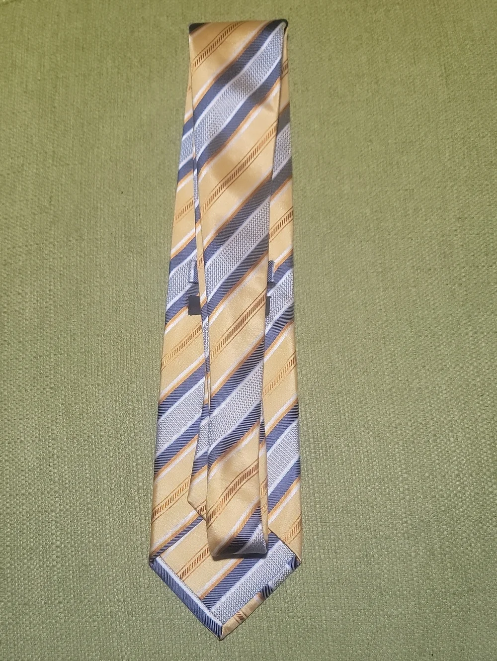 Bloomingdales Men's Striped Yellow and Gray Silk Tie - Classic Formal Accessory